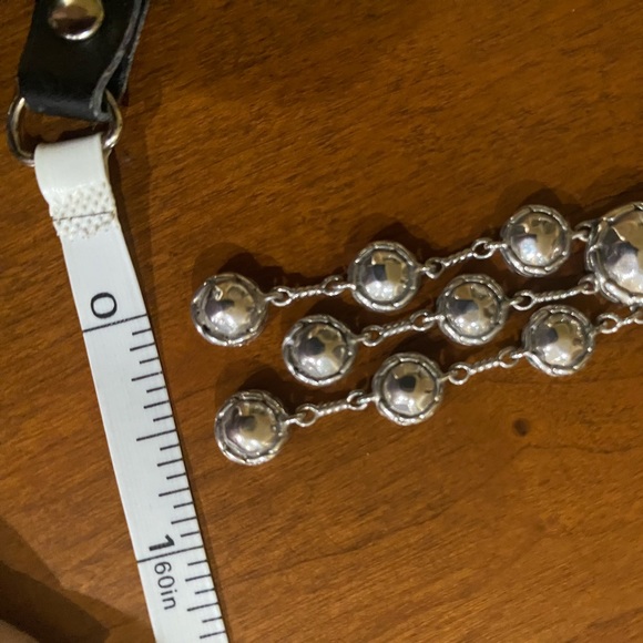 JOHN HARDY Sterling (925) PALU Chandelier Earrings. - Picture 4 of 10